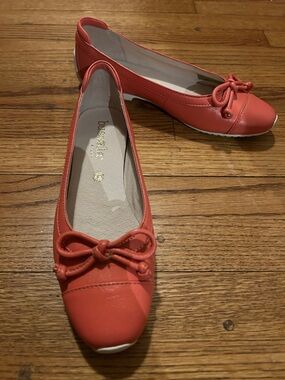 bussola Coral Bow Ballet Flats in Bright Coral